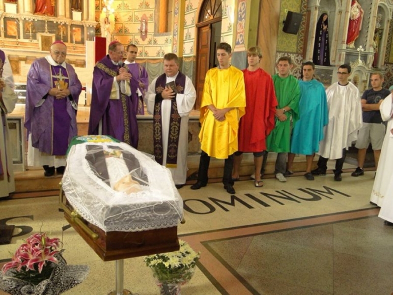 Enterro Padre Fabiano_84